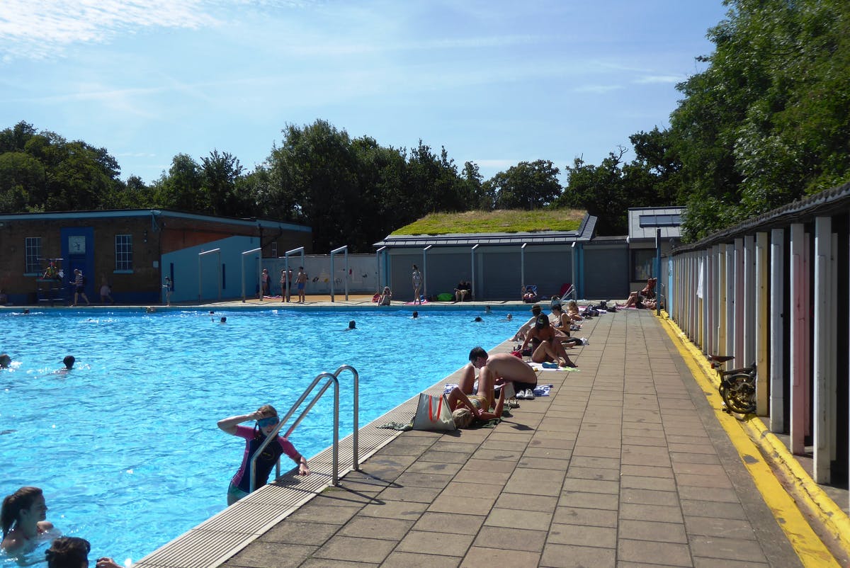 Tooting Bec Lido Pavilion